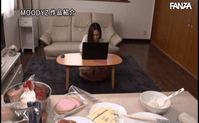 バレたら家庭崩壊！妻のお姉さんのイジワル囁き淫語＆カウントダウン調教の誘惑コンボで10発も抜かれたボク… 小花のん（miaa00776）